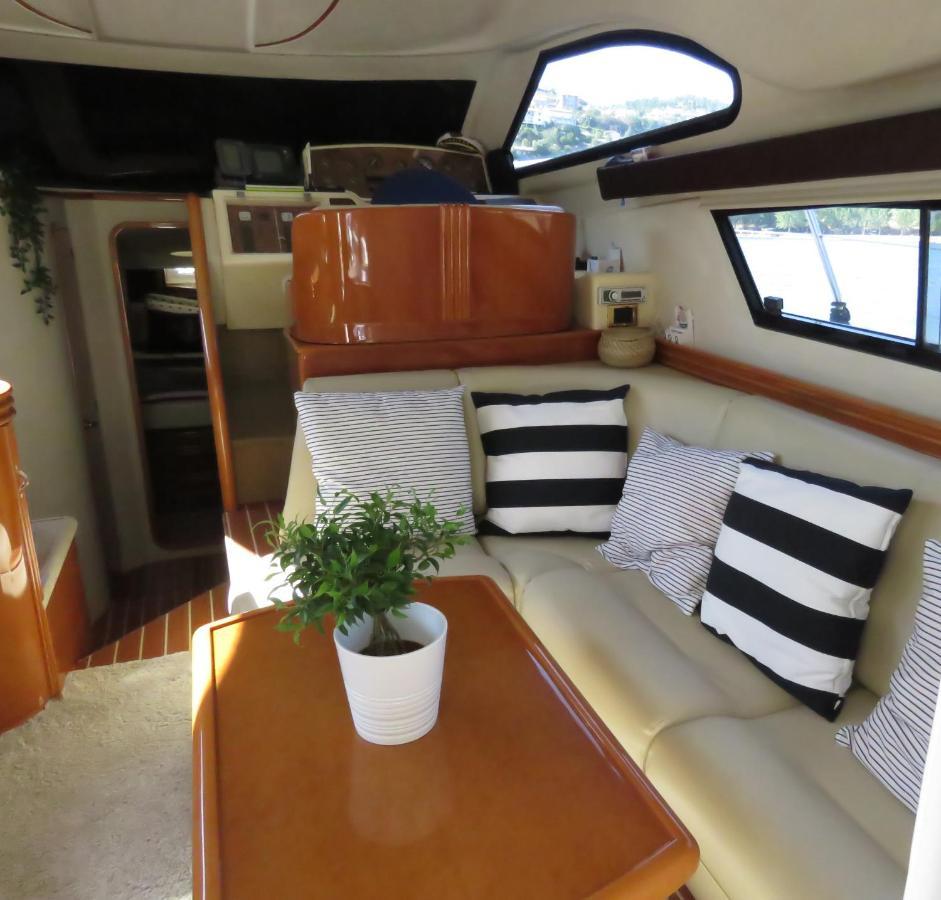 Aquadouro Yacht Radames - Sleep Boat Experience Hotel Castelo de Paiva Exterior photo