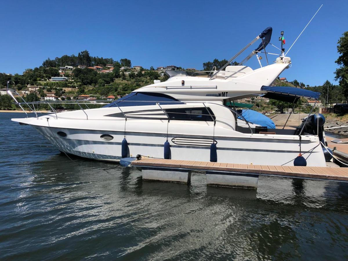 Aquadouro Yacht Radames - Sleep Boat Experience Hotel Castelo de Paiva Exterior photo