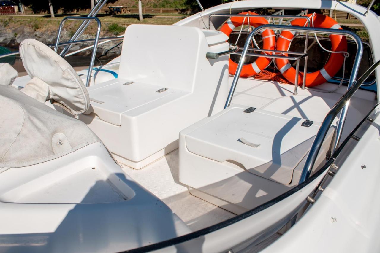 Aquadouro Yacht Radames - Sleep Boat Experience Hotel Castelo de Paiva Exterior photo