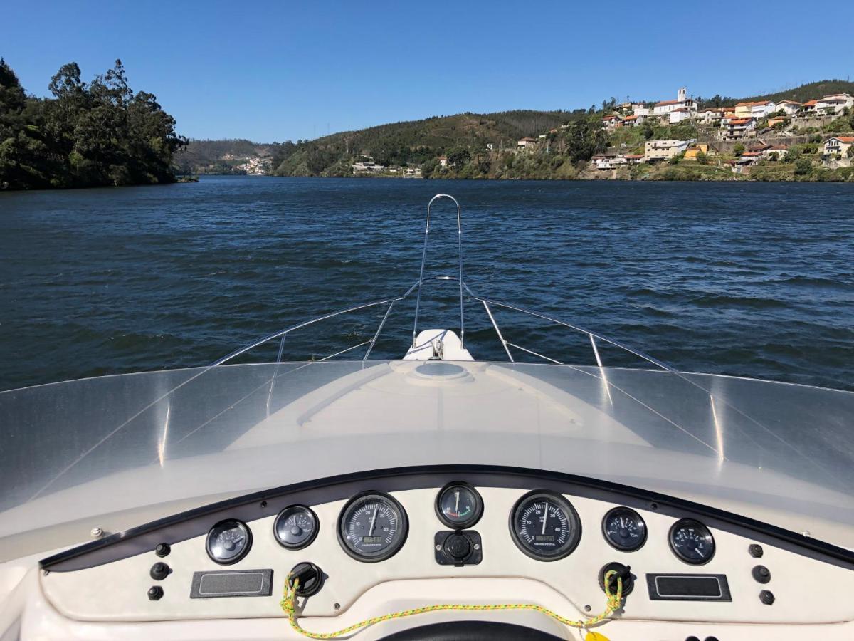 Aquadouro Yacht Radames - Sleep Boat Experience Hotel Castelo de Paiva Exterior photo