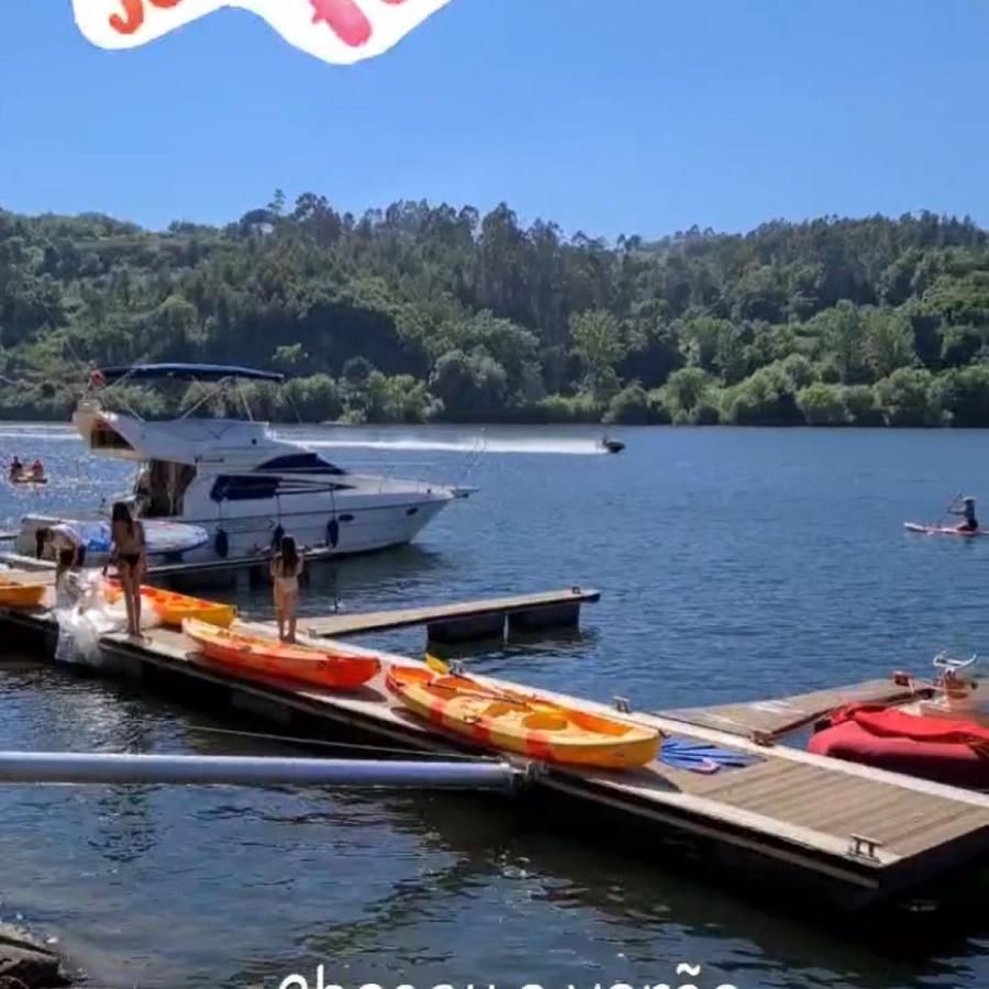 Aquadouro Yacht Radames - Sleep Boat Experience Hotel Castelo de Paiva Exterior photo