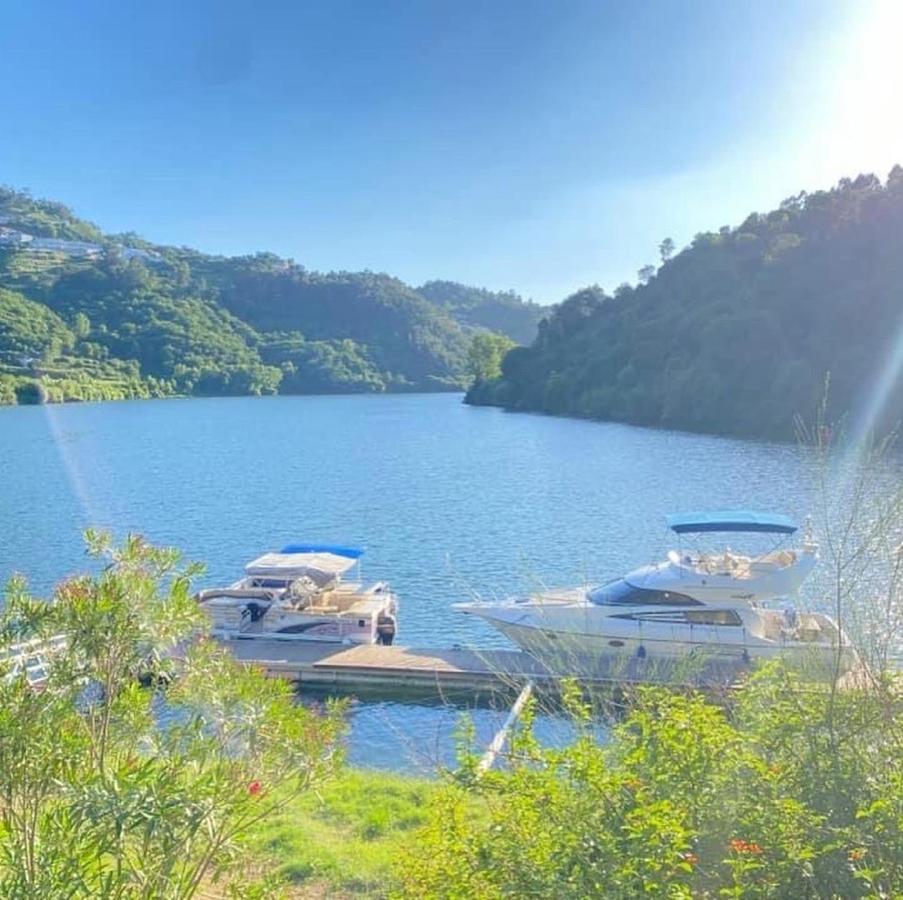 Aquadouro Yacht Radames - Sleep Boat Experience Hotel Castelo de Paiva Exterior photo